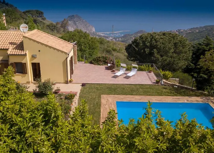 Lavanda Villa Cefalu