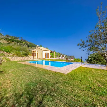 Lavanda Villa Cefalu